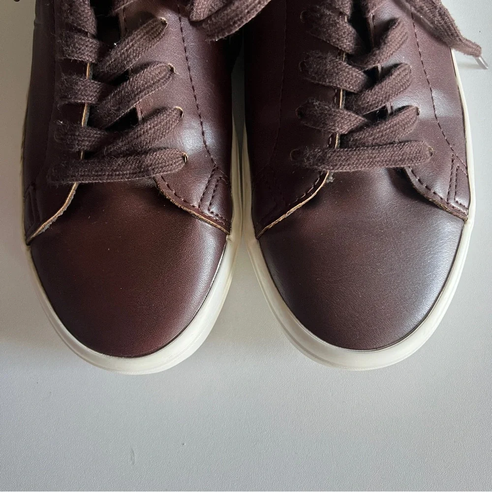 Nautica listing pair